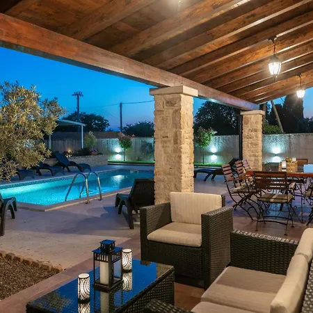 Stunning Home In Valtura Vakantiehuis